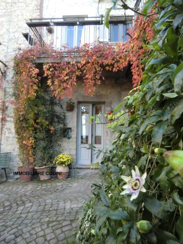 la Casa sull'arco - Albergo diffuso Collelungo