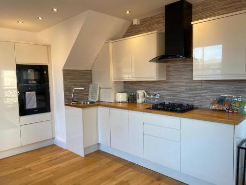 City Centre Duplex Sleeps 4 #H9