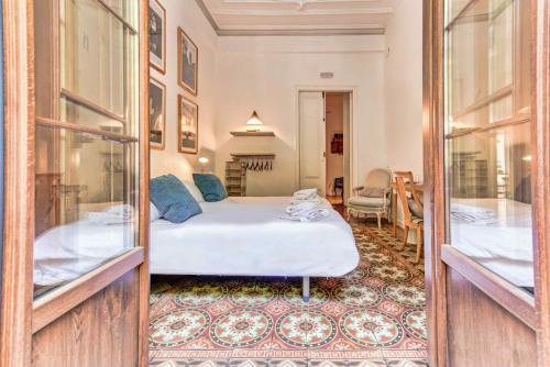 Superior Double with balcony and Private External Bathroom image 6