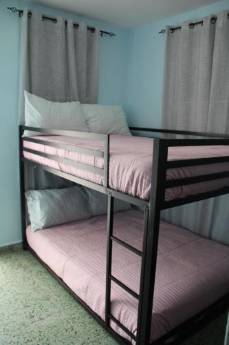 Near Beach Renovated Economical Sleeps upto 16 - image 13
