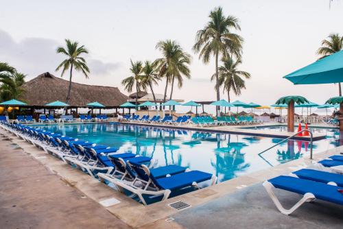 Úszómedence, Hotel Fontan Ixtapa in Ixtapa