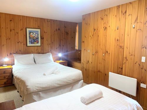 Seeblick 2 - 1BR Lakefront Apartment l Central Location l Off-Street Parking, Jindabyne (foto 5)
