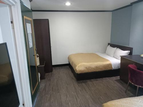 Holiday Business Hotel – Taitung, CA