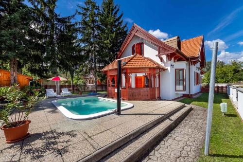 . Holiday home Balatonbereny 18059
