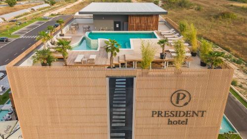 . Hotel President