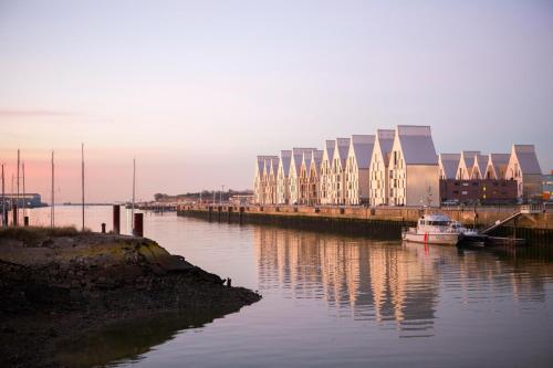 Hôtel Les Gens De Mer Dunkerque by Popinns