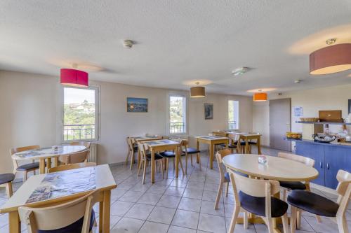 Brit Hotel Essentiel Saint-Flour - image 11