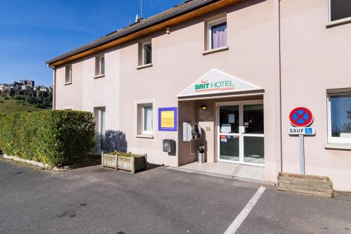 Brit Hotel Essentiel Saint-Flour - image 6