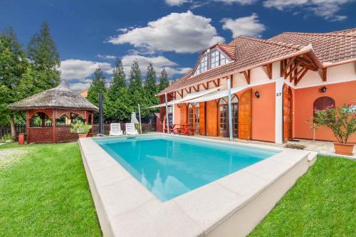 Holiday home Balatonbereny - Balaton 18099