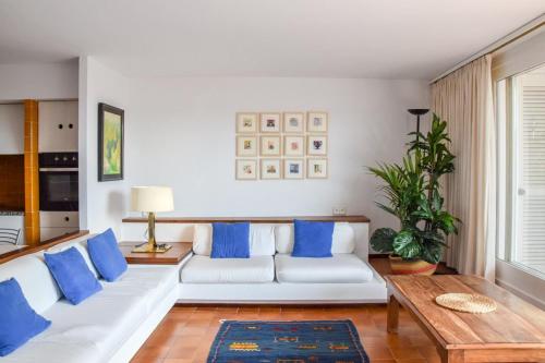 CENTRIC APARTMENT CADAQUES -private parking - CA L'ELLA