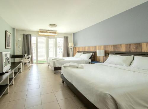 The Studio at Sathorn Terrace, Bangkok