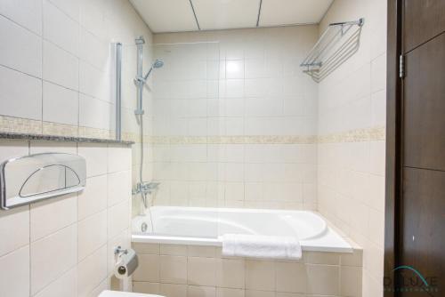 Radiant 2BR at Bay Central 2 Dubai Marina by Deluxe Holiday Homes