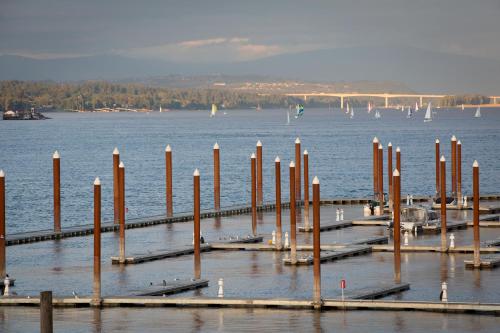 Holiday Inn Portland - Columbia Riverfront, an IHG Hotel