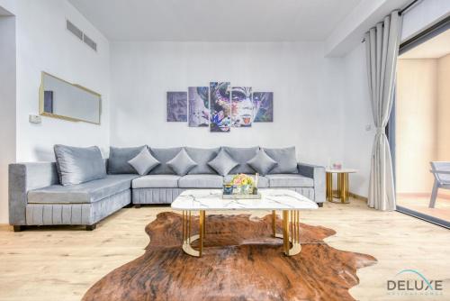 Elegant 2BR at Bahar 2 JBR by Deluxe Holiday Homes, Dubaj (fotografie 7)