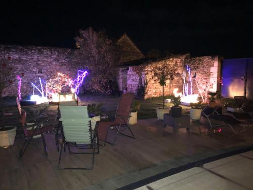 กิจกรรม, La Douce France Trianon in ปัวเตียร์ ฟูตูโรสโคป