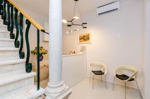 Leonarda Baroque House - Old Town - image 8