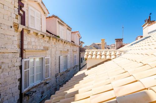 Leonarda Baroque House - Old Town - image 5