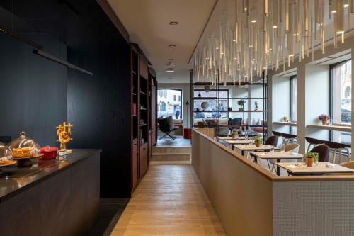 ห้องอาหาร, Hotel La Diligence in อูบาเน