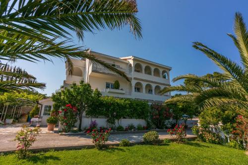 Apartments Petar - image 14