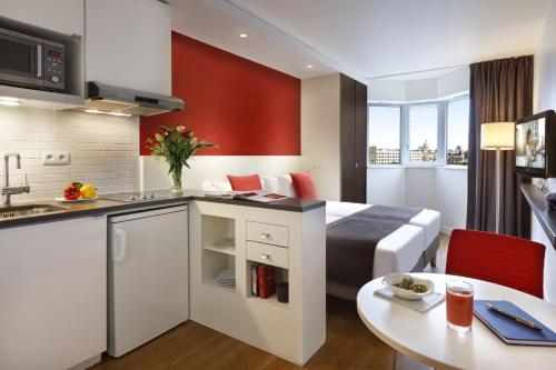 Citadines Montparnasse Paris - 3