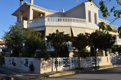 Five stars in Trikala, Tríkala