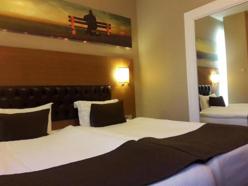 City Hotel Plovdiv - image 13