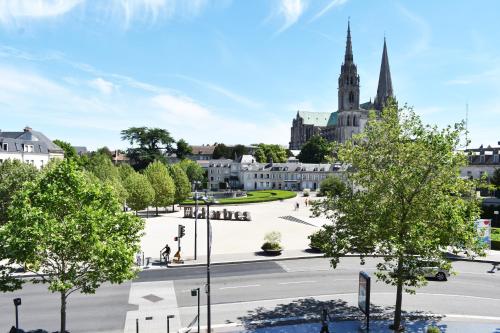 Hôtel Le Boeuf Couronné Chartres - Logis Hotels