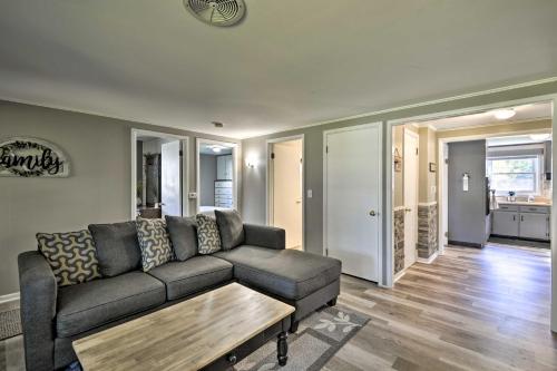Quiet New York Retreat Less Than 7 Miles to Skiing! in Homer, USA