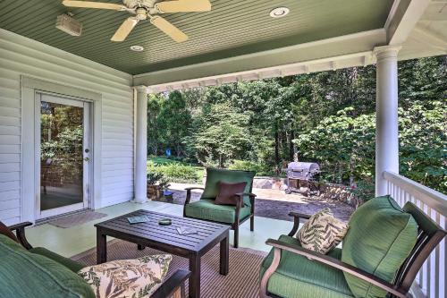 Lush Elkin Home with Porch Views and Pool Table