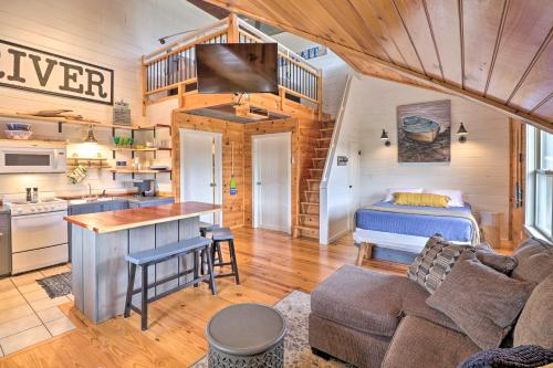 Updated Mtn View Studio w/ Loft - Near River! - Optimus, AR