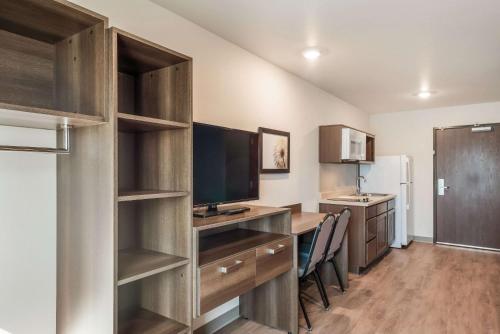 WoodSpring Suites Tucson-South - image 2