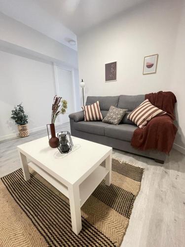  Apartamento la Paz WIFI y confort by apartamentos Logroño org in Logroño