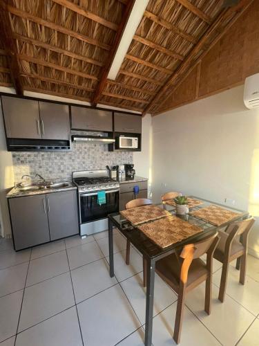 2 bedrooms, 3 beds