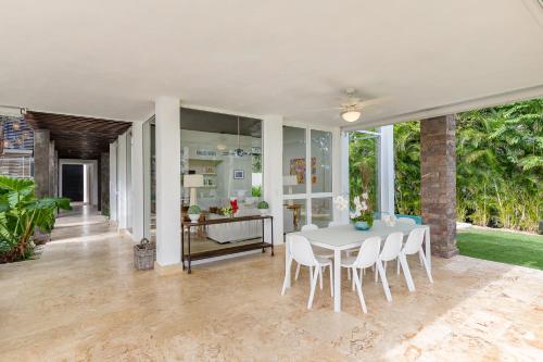 Deluxe Villa image 10