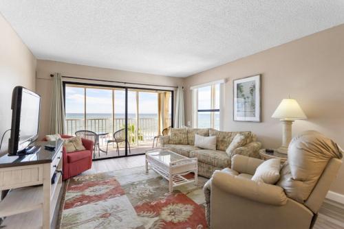 312 Beach Place Condos in St Pete Beach, USA