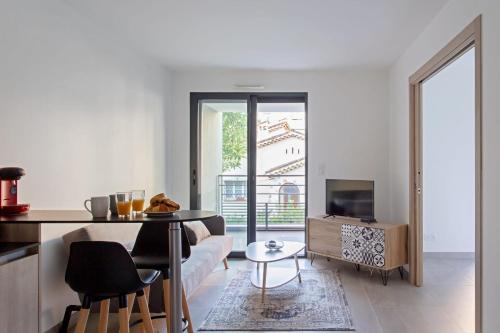 Nice flat with balcony and parking nearby Croisette in Cannes - Welkeys - Location saisonnière - Cannes