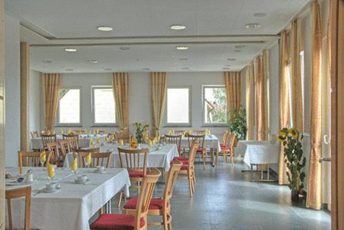 Landhotel Gasthof am Berg 4