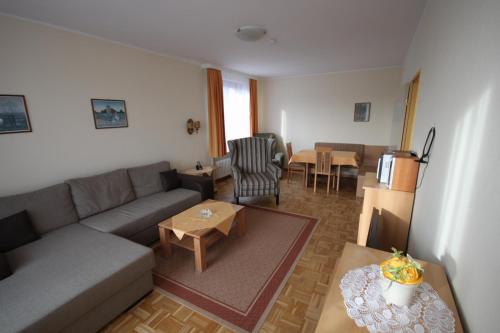 Comfort One-Bedroom Apartment (2 Adults)