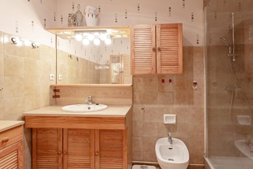 Large and cosy flat with terrace at the heart of Cagnes-sur-Mer - Welkeys