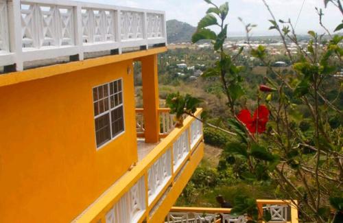 Belle View Apartment Villa - La Mar penthouse in Laborie