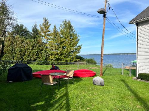 Cottage at Castaway - image 14