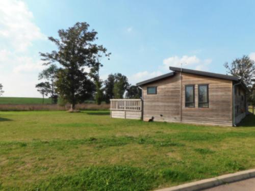 Spacious 2-Bed Lodge in Bury Saint Edmunds gîte à louer Santon Downham