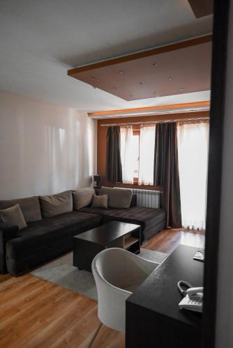 Apart & Spa Zoned - image 4
