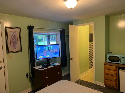Tour Inn Motel