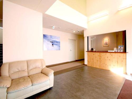 Lobby, Lodge Koropokkuru in Niseko