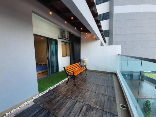 Symphony Tower -Simfo 16- 4 pax, big balcony, Free wifi