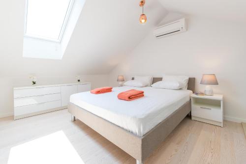 TopDeck Exclusive Apartment