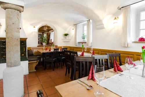 Restaurant, Klostergasthof Heidenheim in Nuremberg