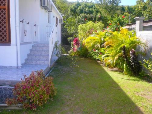 Maison de 3 chambres avec jardin clos et wifi a Pointe Noire - Location saisonnière - Pointe-Noire