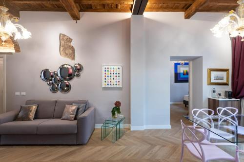 Kairos by Florence Art Apartments - image 8